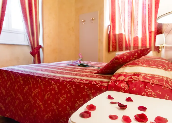 Domus Trevi Oda ve Kahvaltı 4*