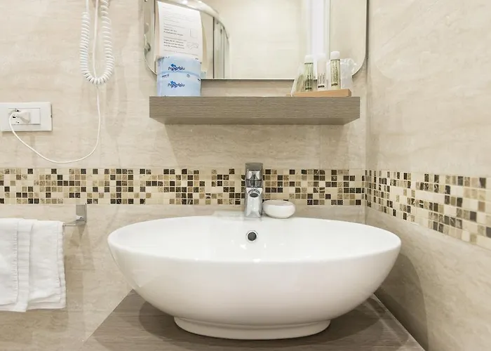 Oda ve Kahvaltı Domus Trevi 4*