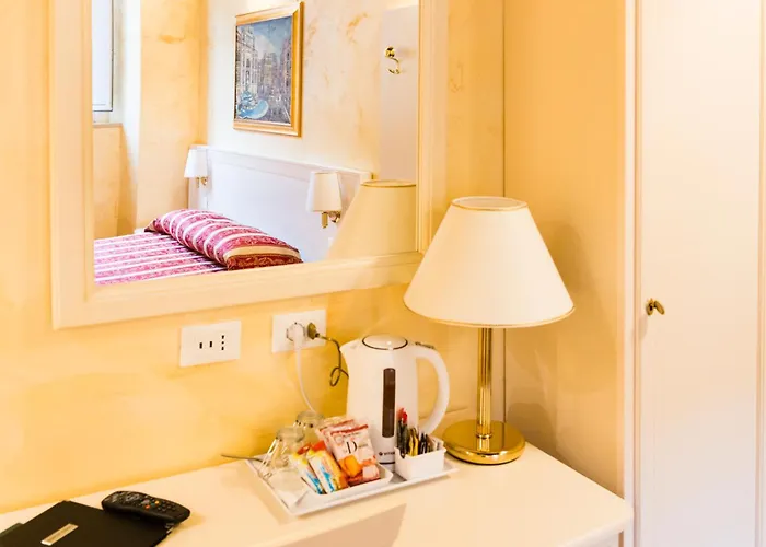 Domus Trevi Oda ve Kahvaltı 4*