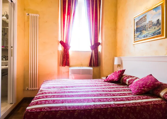 Domus Trevi Oda ve Kahvaltı 4*